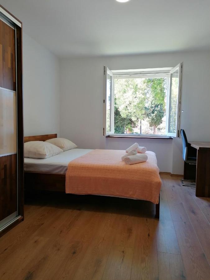 Apartment "B" 50 M From The Beach Zadar Exterior foto