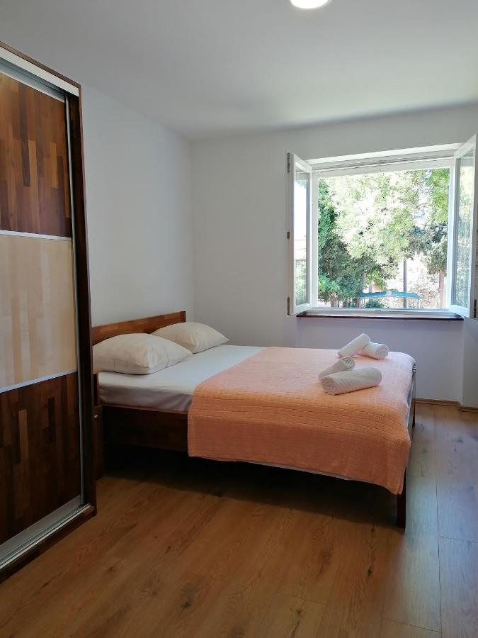 Apartment "B" 50 M From The Beach Zadar Exterior foto