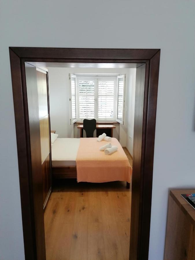 Apartment "B" 50 M From The Beach Zadar Exterior foto
